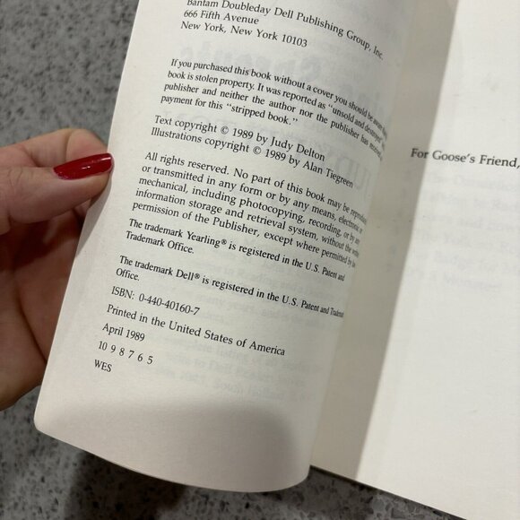 Lot 2 Vintage Peewee Scouts Paperback Books, 80s Camp Ghost Away, Spring Sprouts - Picture 2 of 5